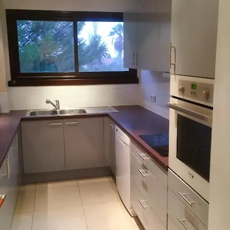 Apartment 3p 71 M2 Avec Parking Gratuit A *
